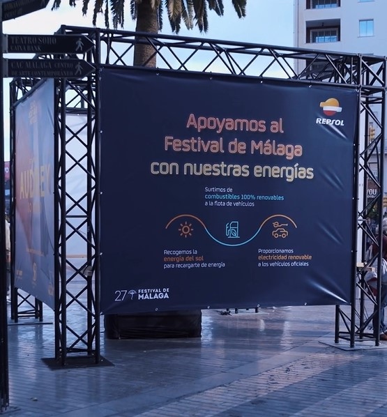 Cartel promocional de Repsol en el festival de cine de Málaga