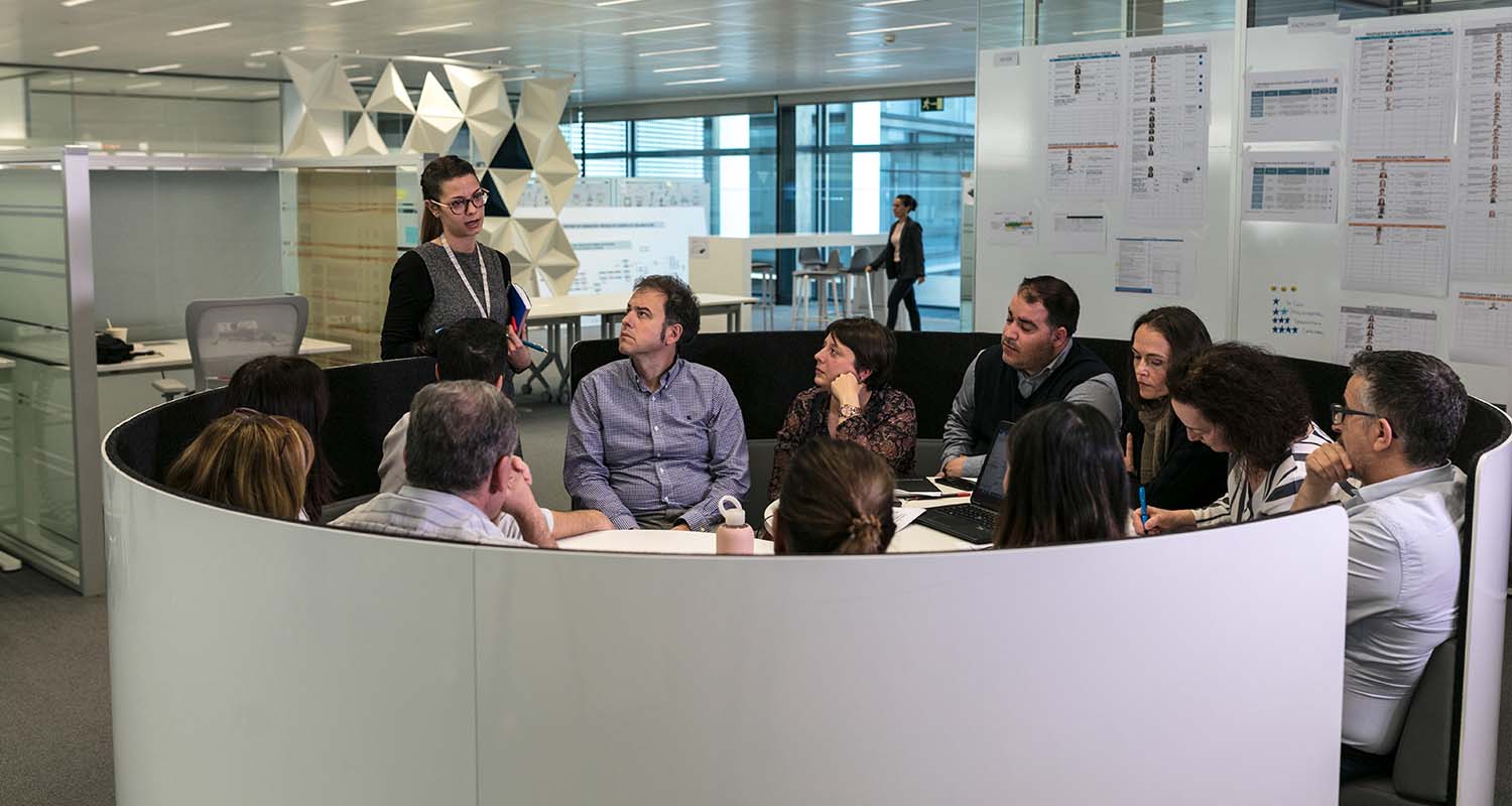 Meeting of employees in an office